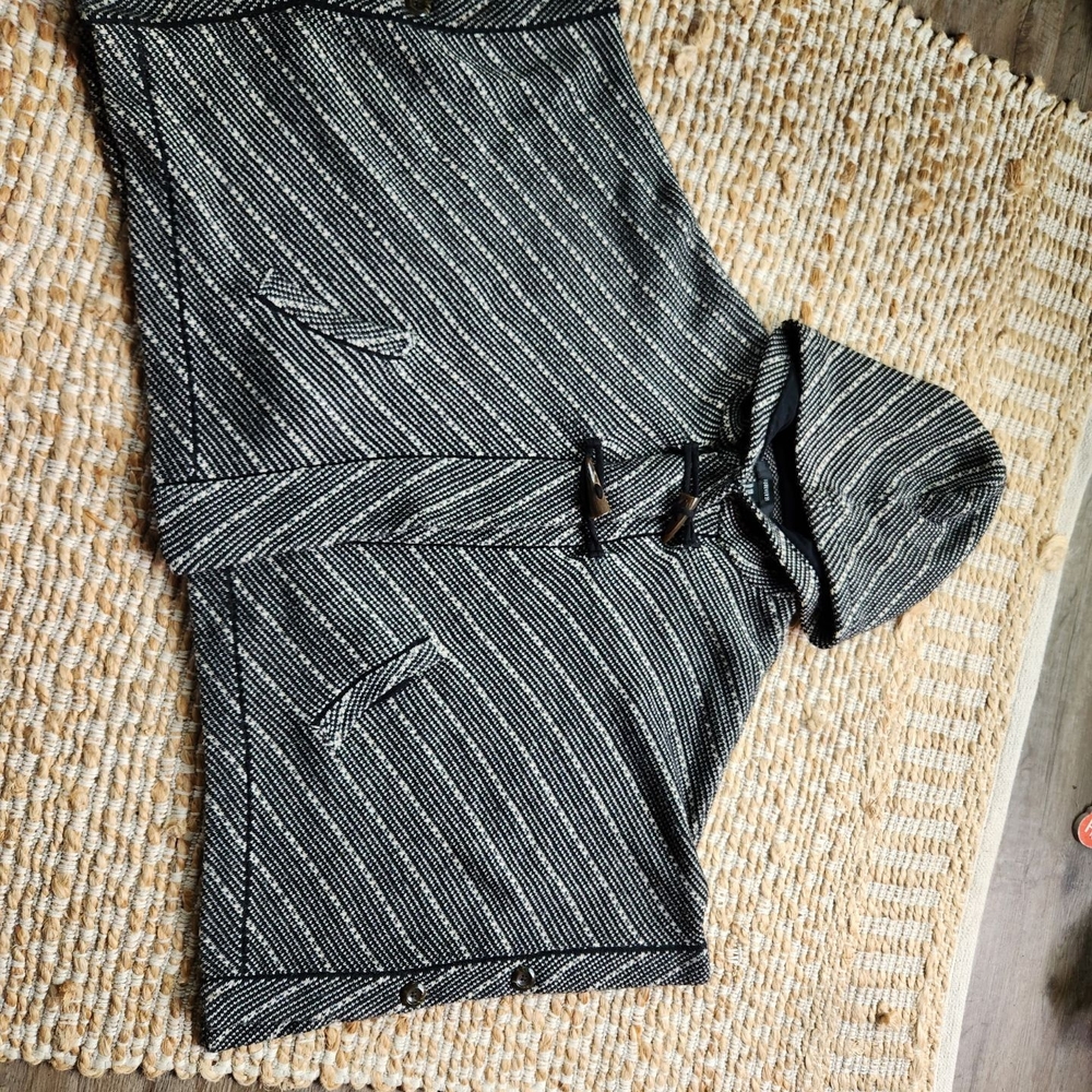 Closing Out Bundle And Save Forever 21 Black and Cream Knit Cape